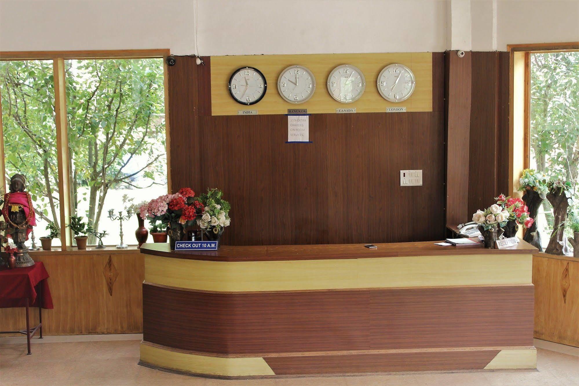 Hilltone Resorts & Spa Manāli Exterior foto